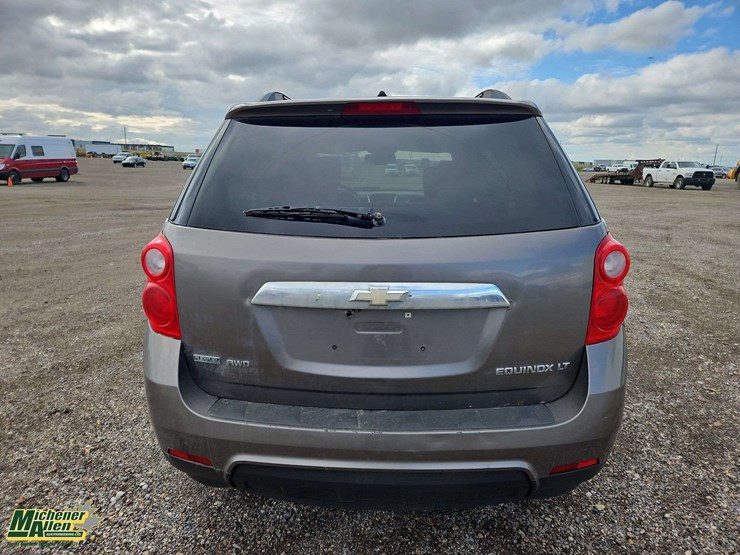 2012-chevrolet-equinox-lt-image-6