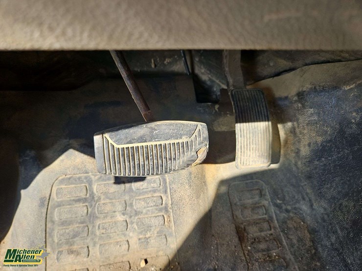 2010-ford-f550-image-18