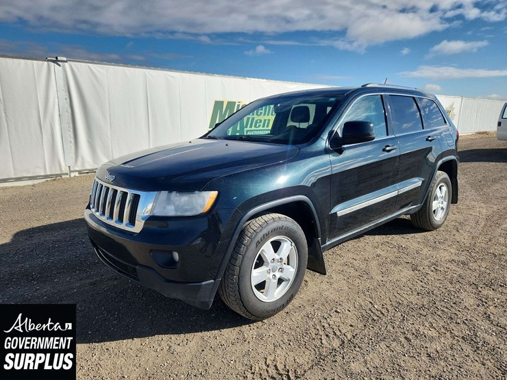 2013-jeep-grand-cherokee-image-1