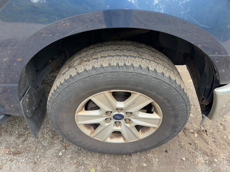 2017-ford-f150-xlt-image-8