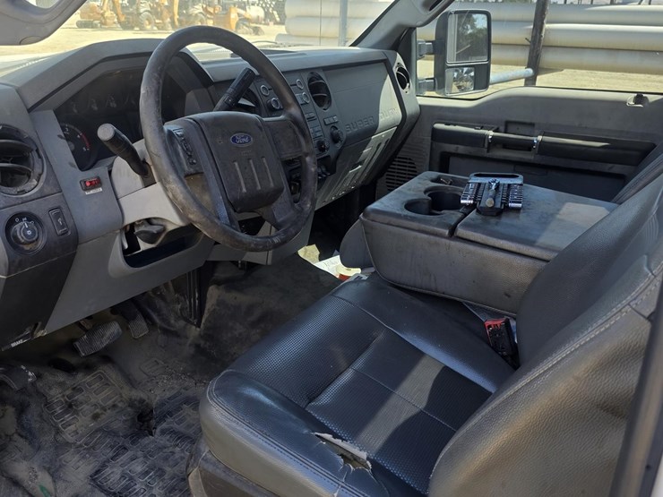 2015-ford-f550-image-5