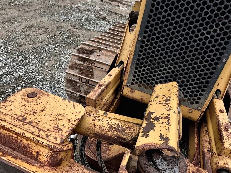 caterpillar-d3c-xl-image-18