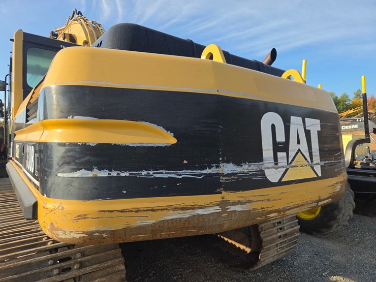 caterpillar-330b-image-41