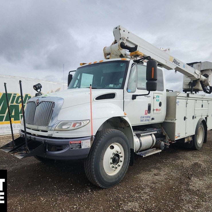 2013 INTERNATIONAL DURASTAR 4400