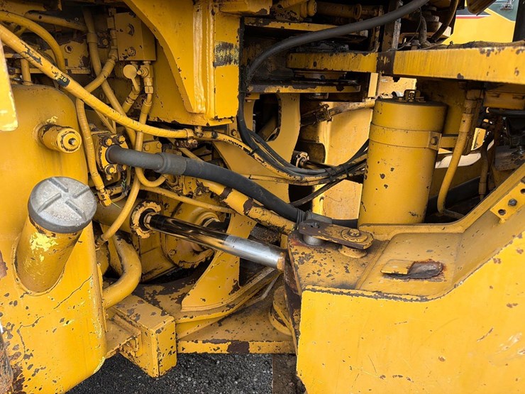 caterpillar-980g-image-8
