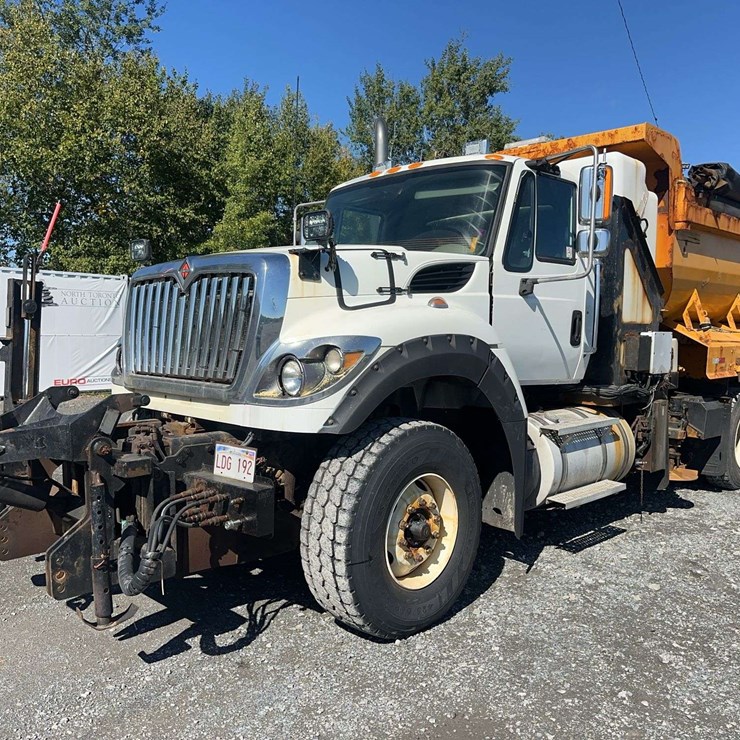 2017 INTERNATIONAL 7600