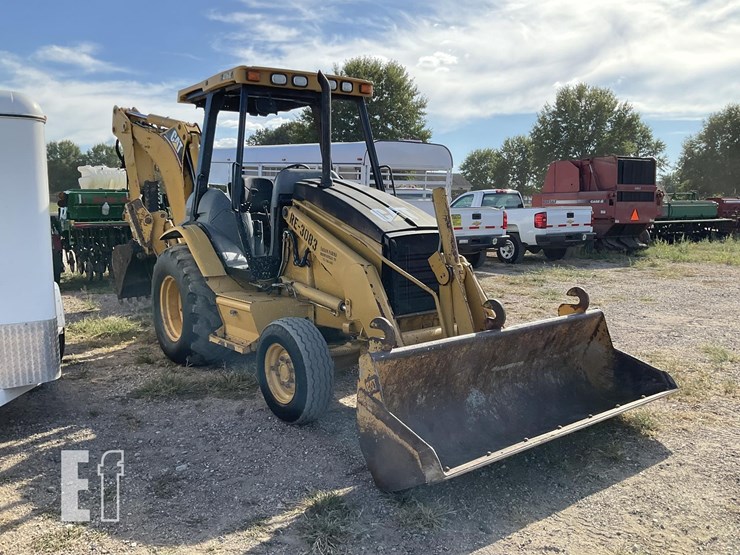 caterpillar-416d-image-2