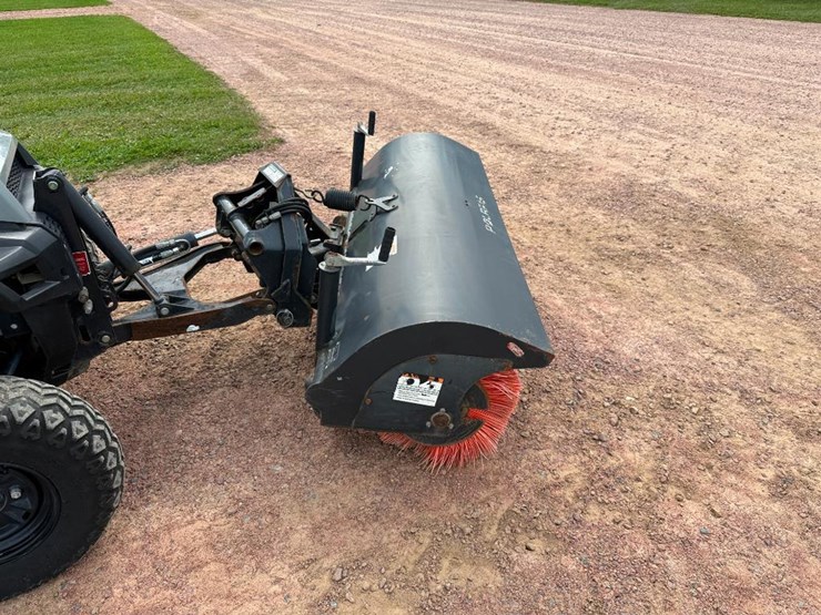 polaris-brutus-hd-pto-image-30