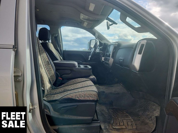 2019-gmc-sierra-2500hd-image-17