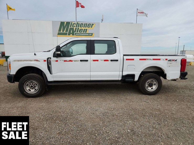 2023-ford-f350-image-6