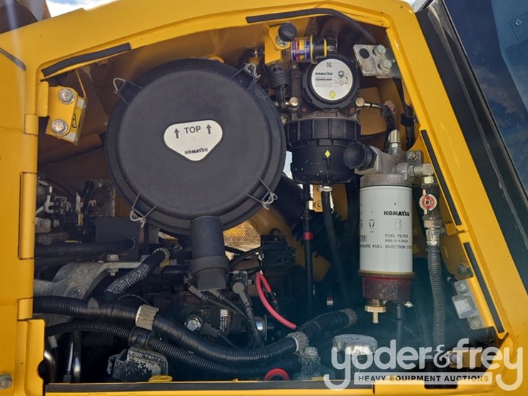 2018-komatsu-d61ex-24-image-41