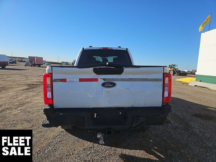 2023-ford-f350-image-6