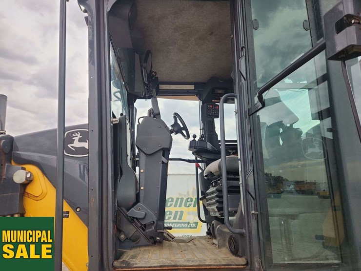 2012-deere-770gp-image-19