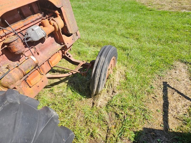 #2525-•-case-tractor-image-30
