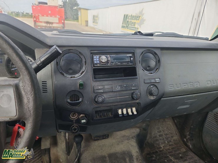 2011-ford-f450-image-15