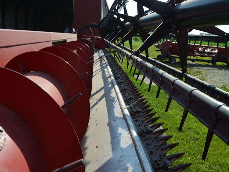 2011-case-ih-3020-image-18