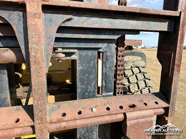 caterpillar-938f-image-26
