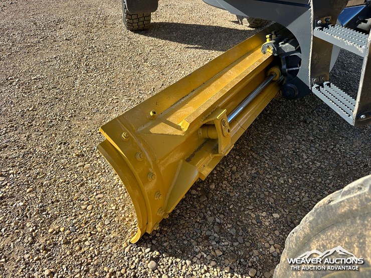 john-deere-15-image-8