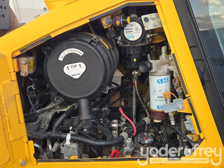 2023-komatsu-d61px-24-image-40