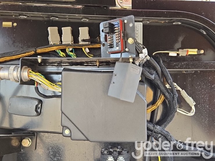 2022-jlg-660sj-image-41