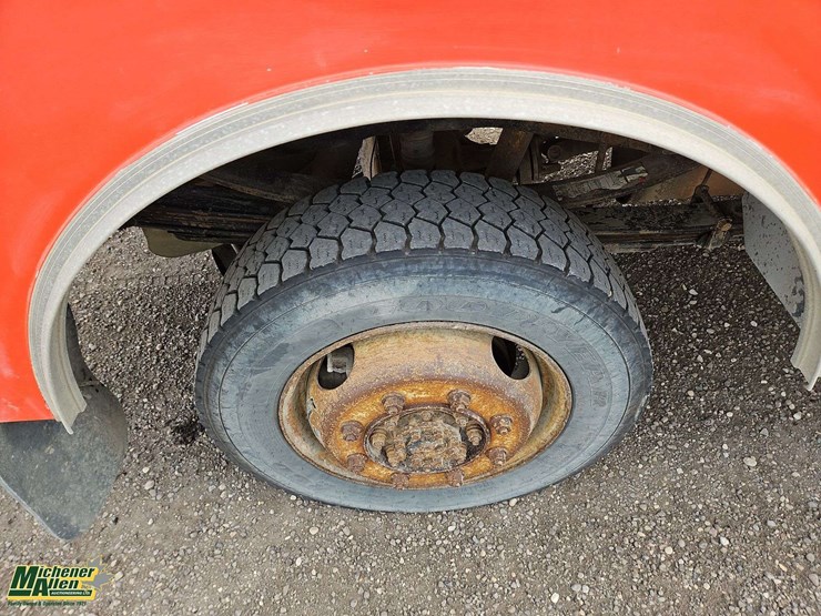 2011-ford-f350-image-12