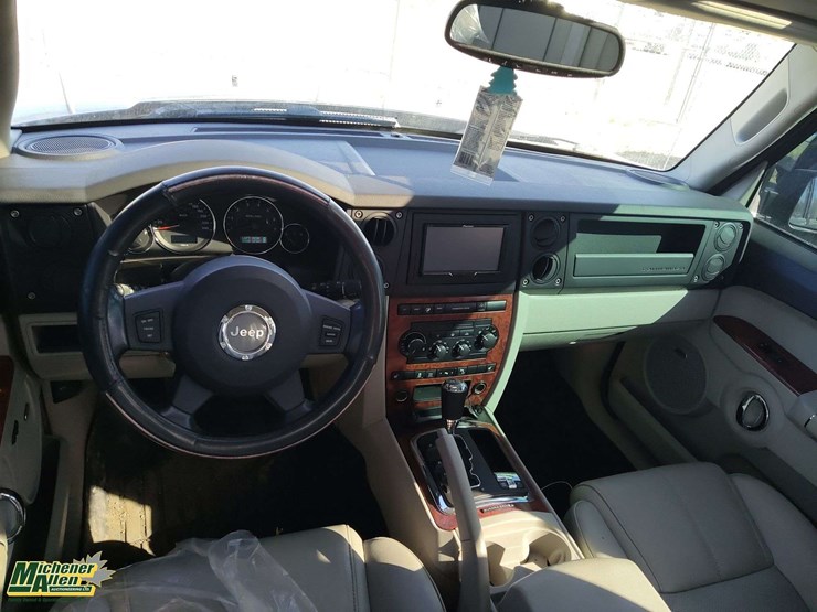 2007-jeep-commander-image-14
