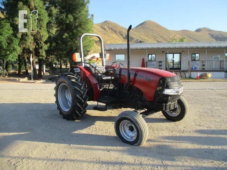 2009-case-ih-farmall-65c-image-2
