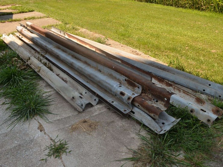 misc-length-pile-of-guardrail-image-1