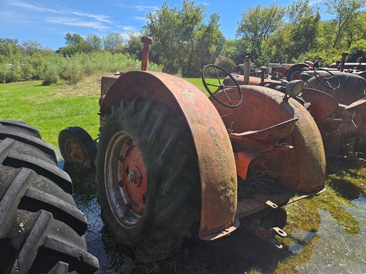 #2524-•-1948-case-la-tractor-image-3
