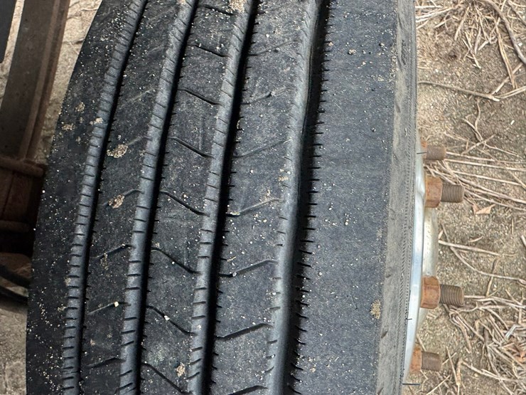 #1935-•-2004-chevrolet-5500-roll-back-truck-image-66