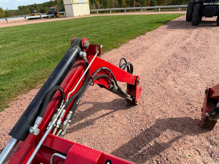 case-ih-l610-image-10