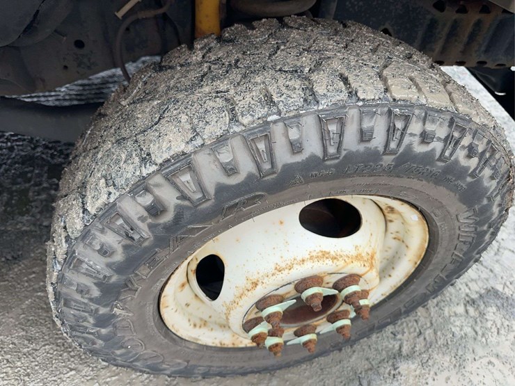 2017-ford-e450-image-12