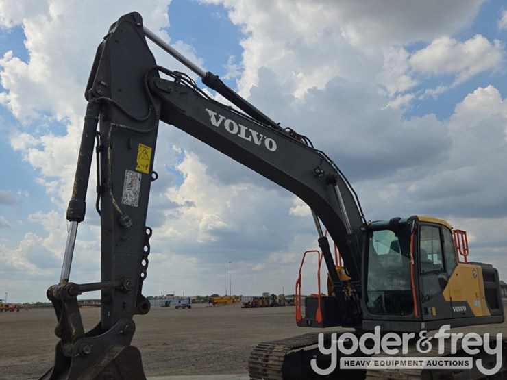 2021-volvo-ec200el-image-24