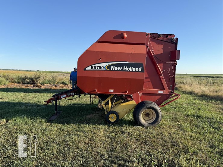 new-holland-br7090-image-14