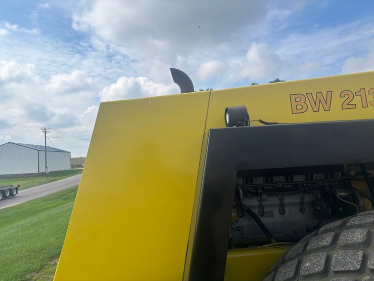 bomag-bw213d-image-15