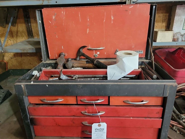 allis-chalmers-branded-tool-chest-with-assorted-hand-tools-image-1