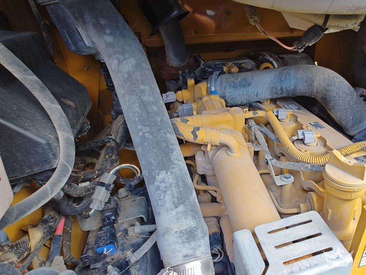 2023-caterpillar-289d3-image-27