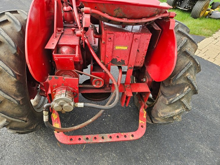 #2507-•-farmall-model-a-tractor-image-15