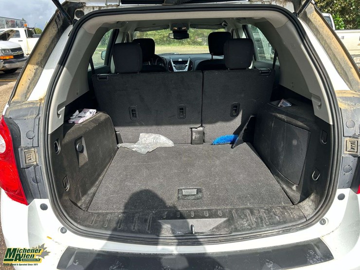 2015-chevrolet-equinox-image-11