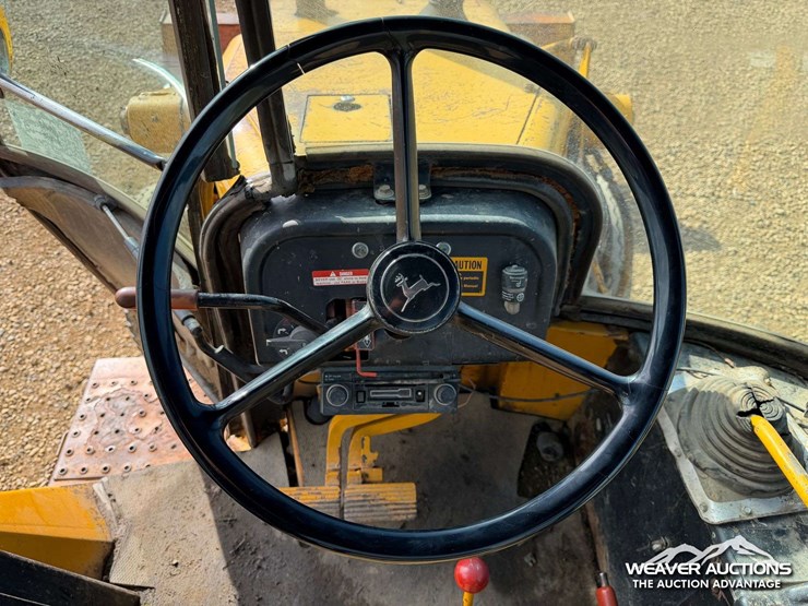 john-deere-10-image-12