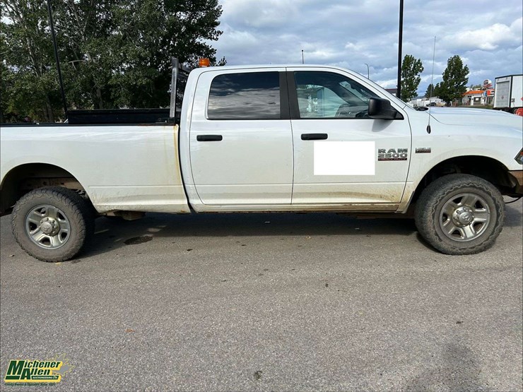 2015-dodge-2500-image-6