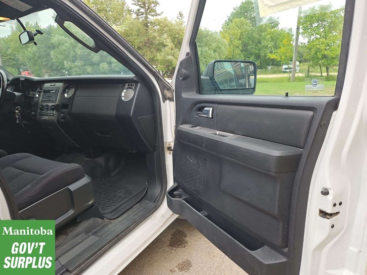 2015-ford-expedition-image-24