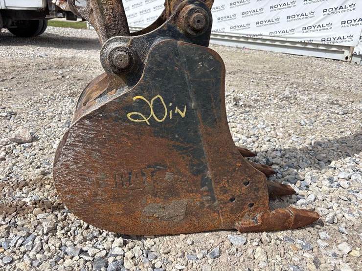 2018-caterpillar-303e-mini-excavator-image-5