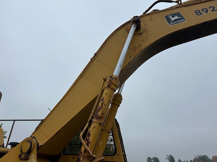 john-deere-6-image-24