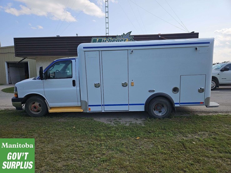 2020-chevrolet-express-s/a-ambulance-image-5