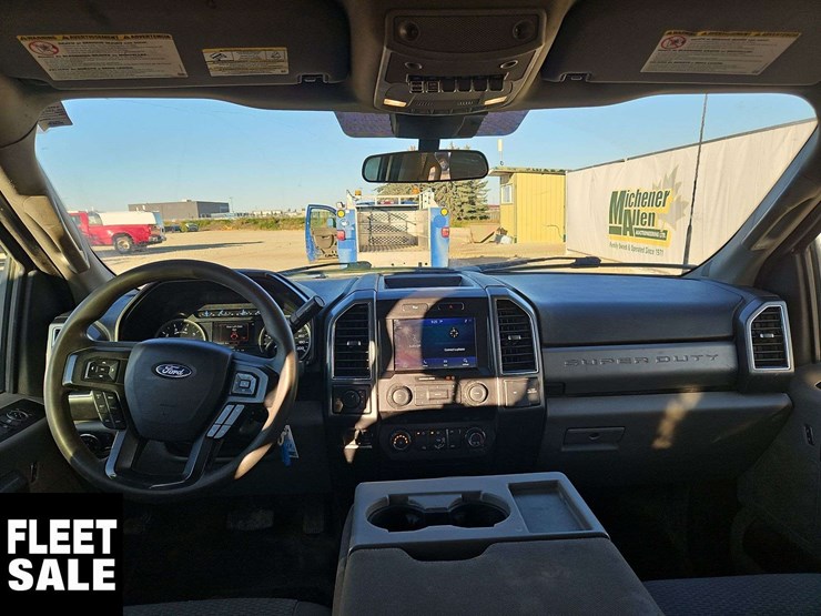 2021-ford-f350-image-16