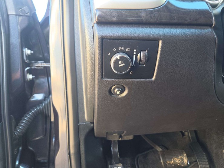 2013-jeep-grand-cherokee-laredo-image-8