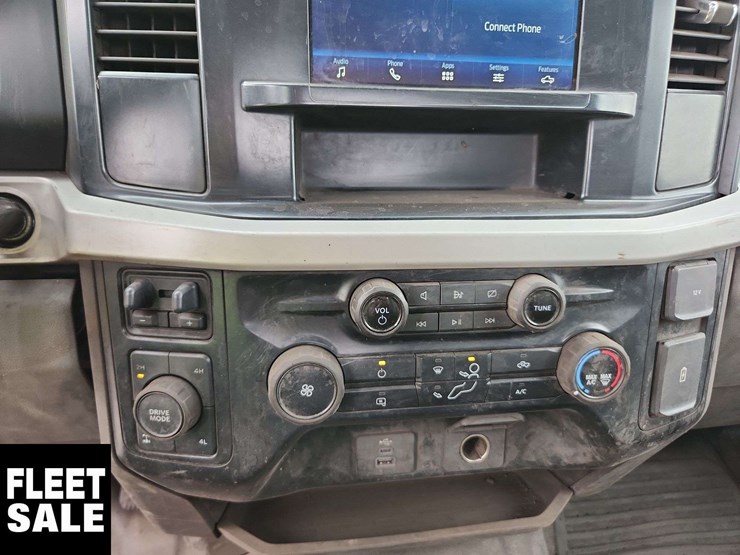 2023-ford-f350-image-18