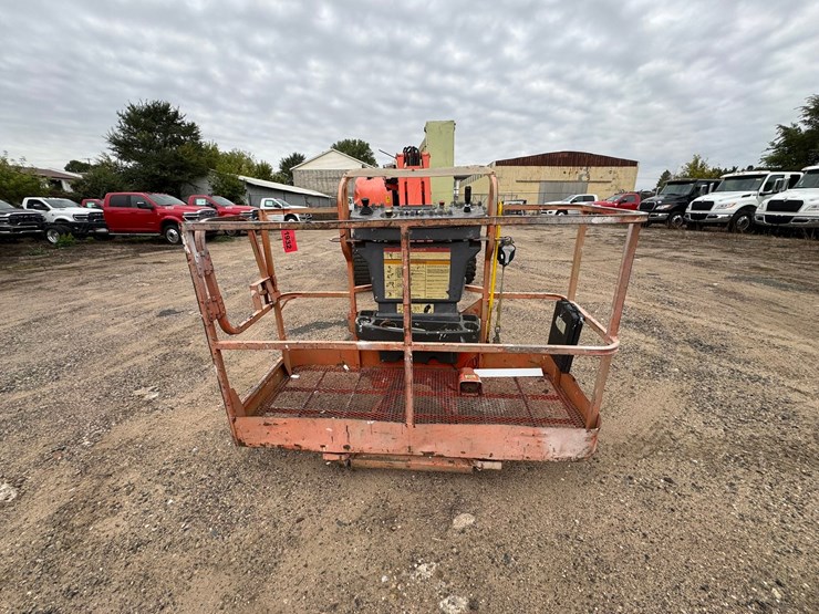 2005-jlg-450aj-image-8