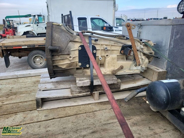2005-ford-f550-image-31